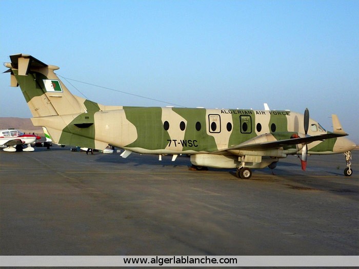 طائراات ميغ25، طائرات بدون طيار و معدات اخرى لتونس! Beech-1900D-HISAR-MMSA
